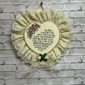 Heart Shape SISTER Note Ruffle Cursive Heart Decor 10 in X 10 in Vintage